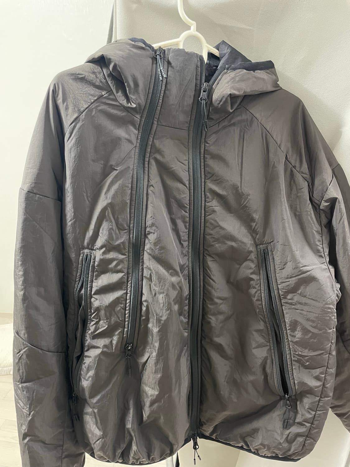 Moif 모이프/AW25/DOUBLE-ZIP /AOLIVE BROWN 상품이미지2