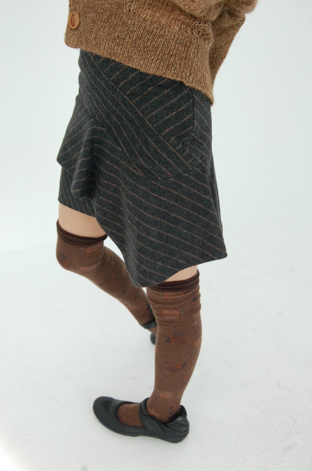 Skiired design unbalance skirt 상품이미지3