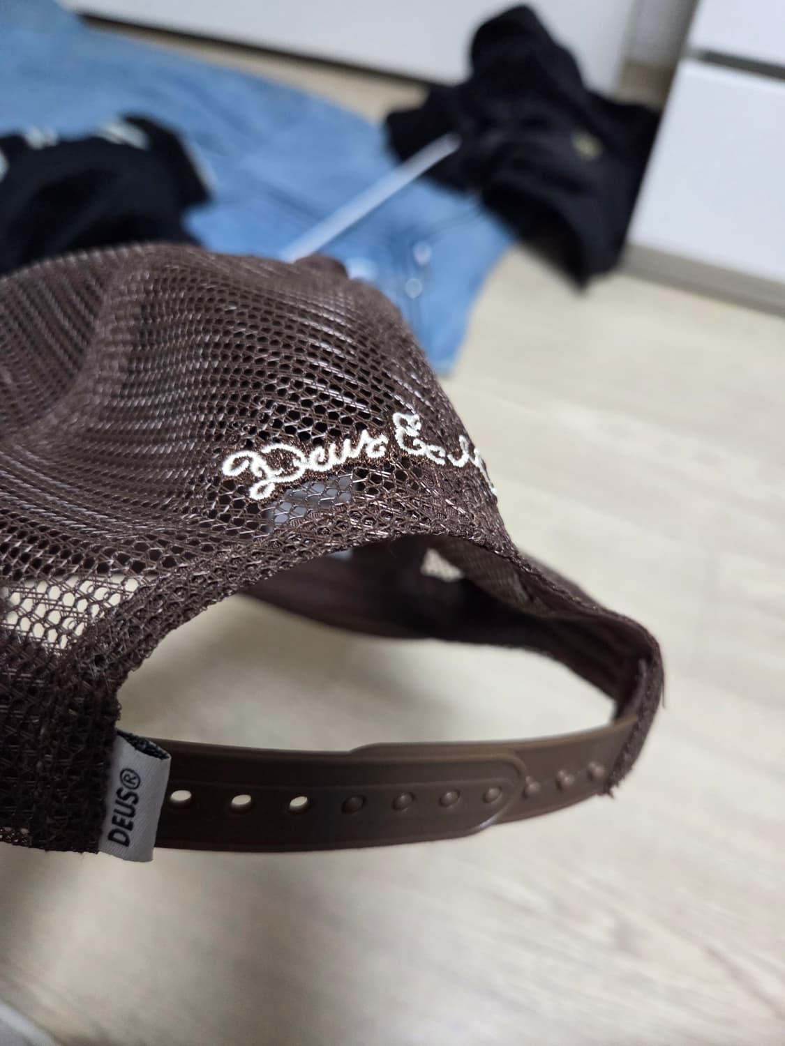 데우스 엑스 마키나 그립 테이프 트러커 브라운 상품이미지3