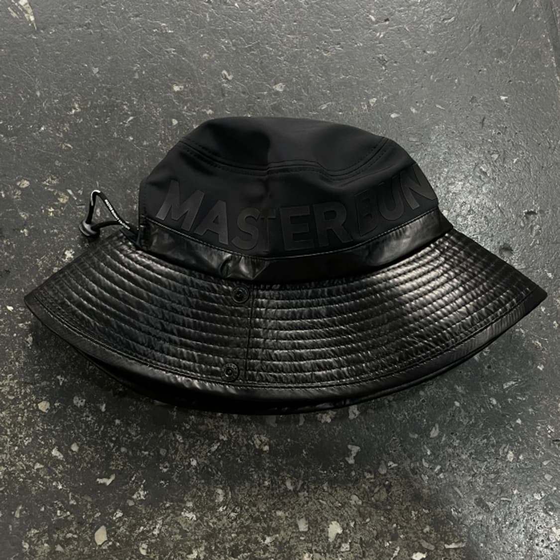 마스터 바니 에디션 버킷햇 상품이미지1