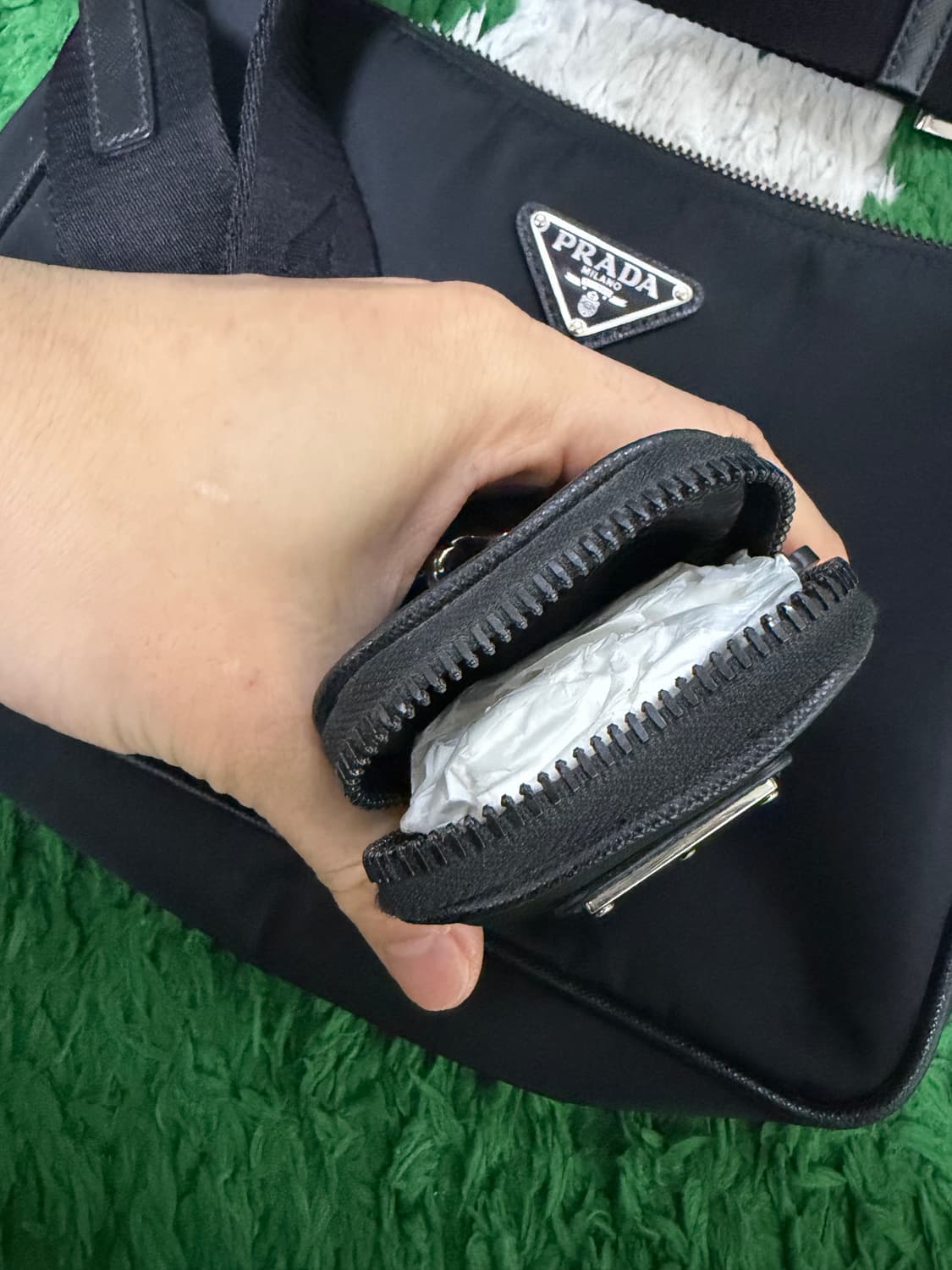 프라다 리나일론 앤 사피아노 레더 숄더백 블랙 상품이미지2