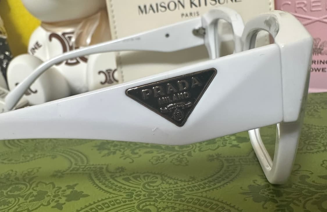 프라다 화이트 뿔테 안경 상품이미지4