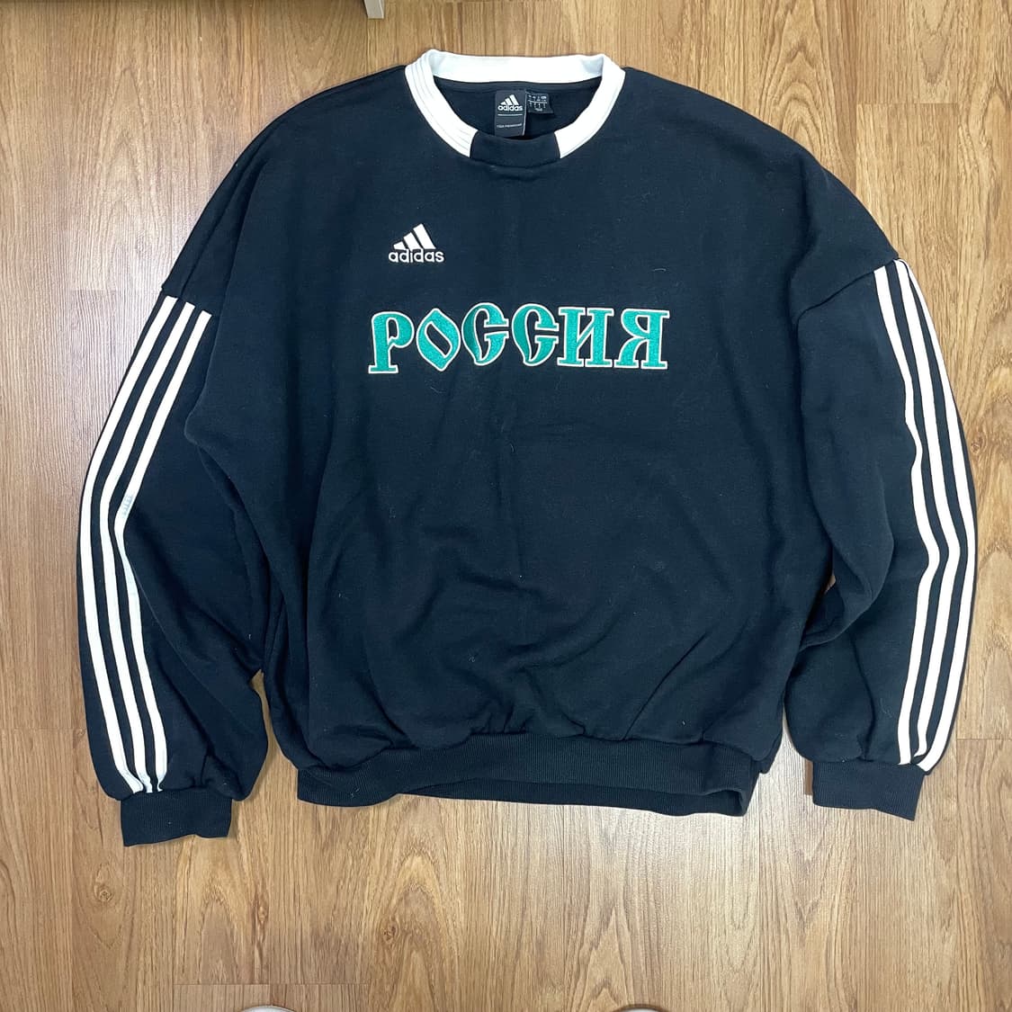 아디다스 x 고샤 루브친스키 맨투맨 L 상품이미지1