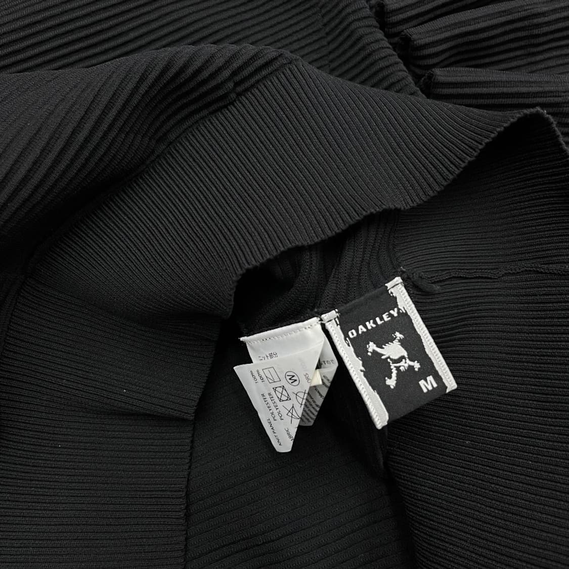 오클리 블랙 플리츠 폴라 슬리브 M 상품이미지9