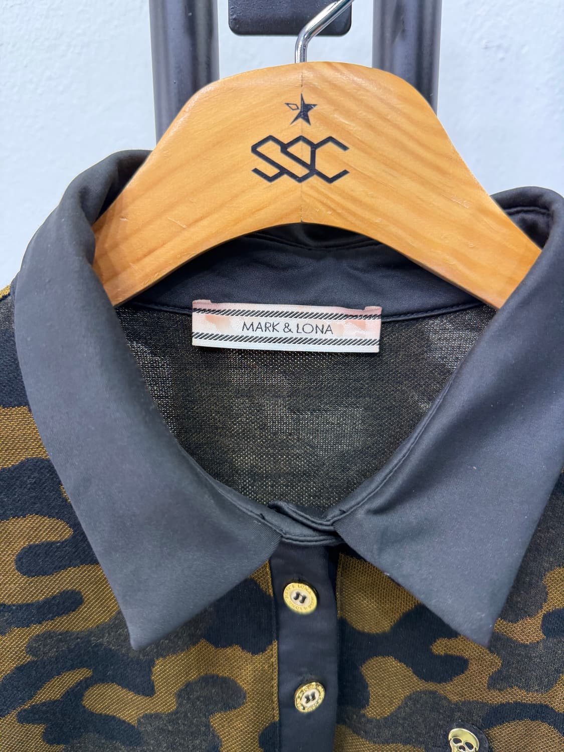 정품) 마크앤로나 여성 카모플라쥬 카라 티셔츠 S 상품이미지6