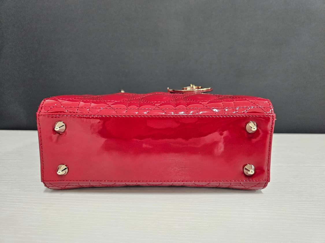 디올 레이디백 미니 체리 레드 (S급 새상품급) 영수증 포함 풀구성 상품이미지5