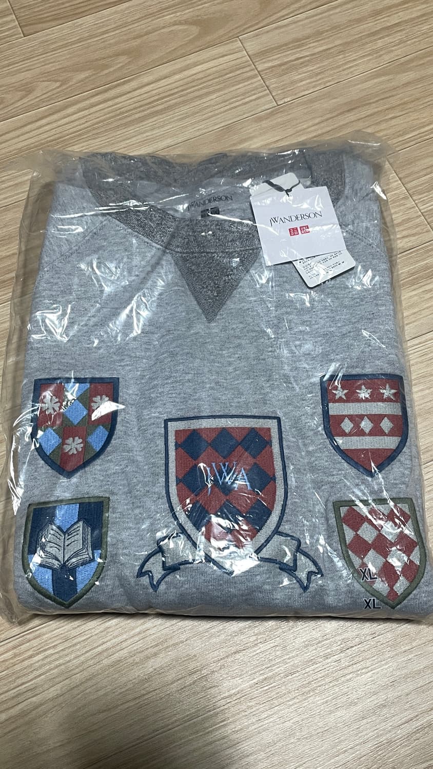 새제품) XL 유니클로 JW앤더슨 맨투맨 그레이 상품이미지6