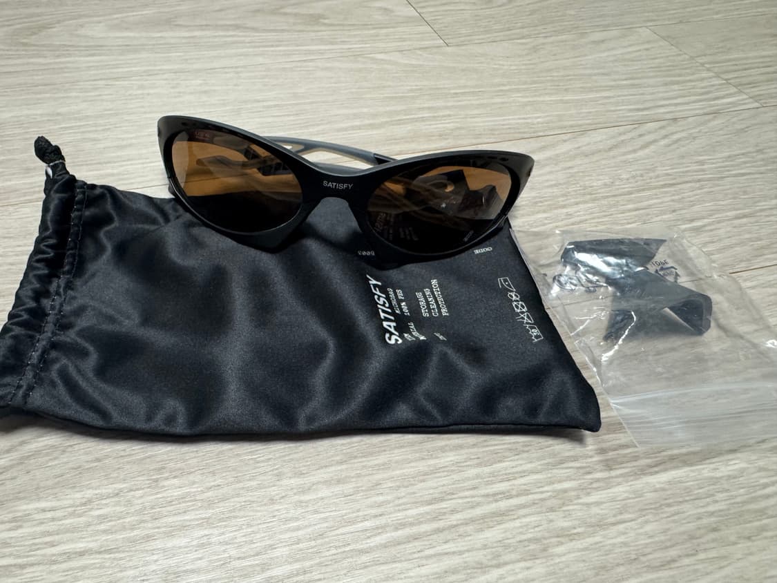 오클리x새티스파이 플란타리스 매트 블랙 상품이미지2