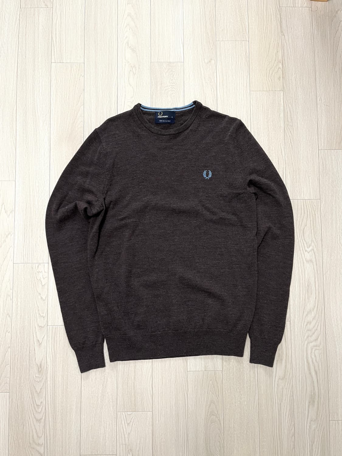 프레드페리 로고 니트 상품이미지1