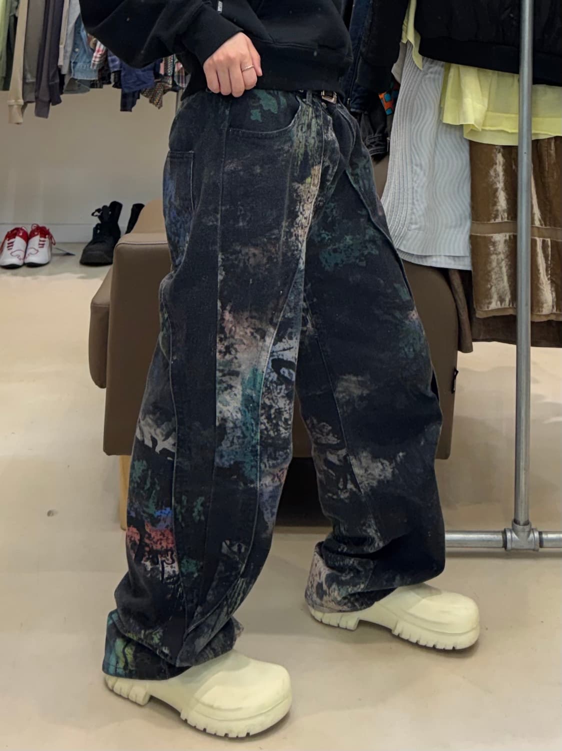 앤더슨벨 블랙 스크래치 커브드 진스  상품이미지9