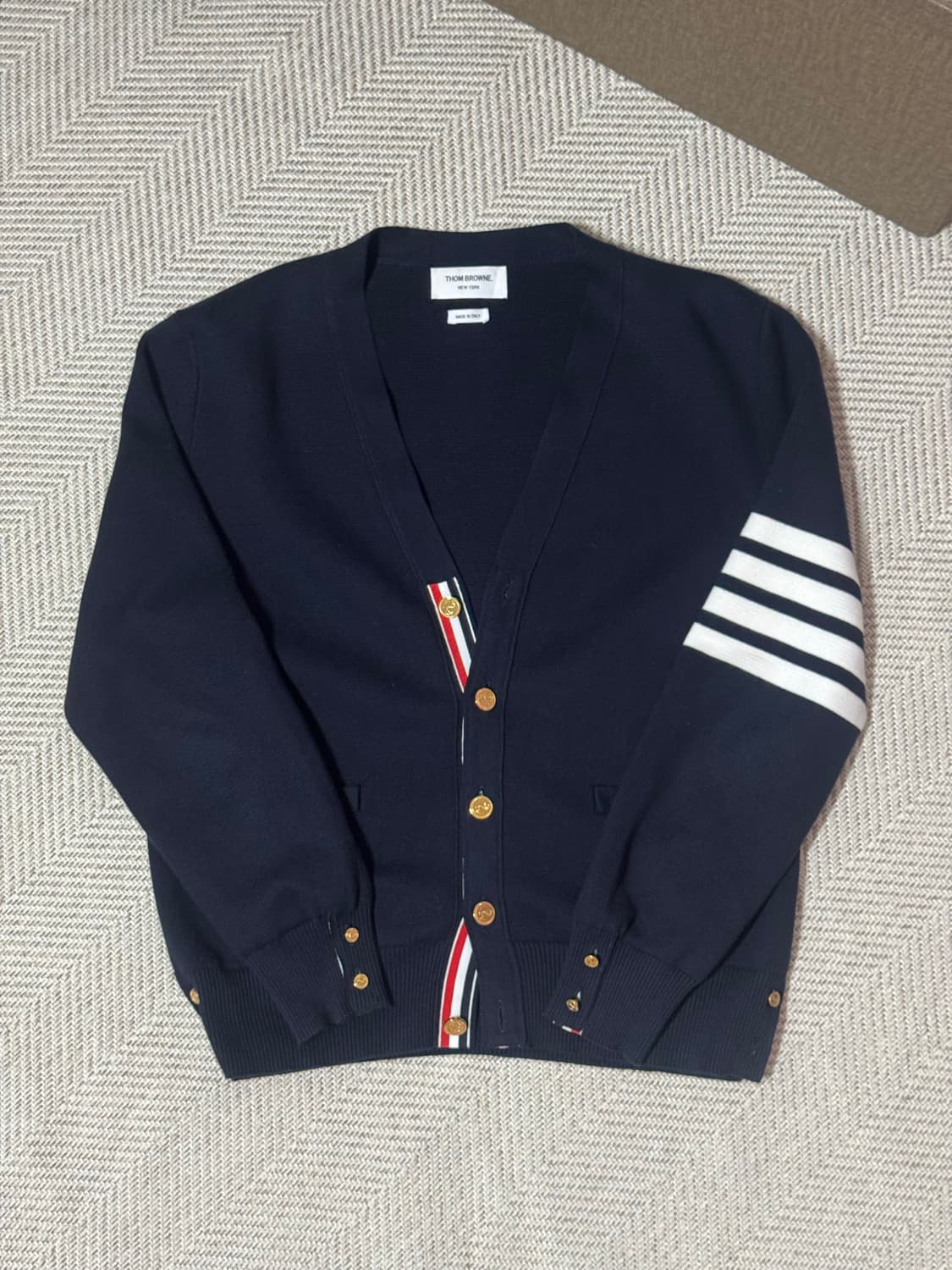 24FW 톰브라운 밀리노스티치 가디건 네이비 상품이미지1