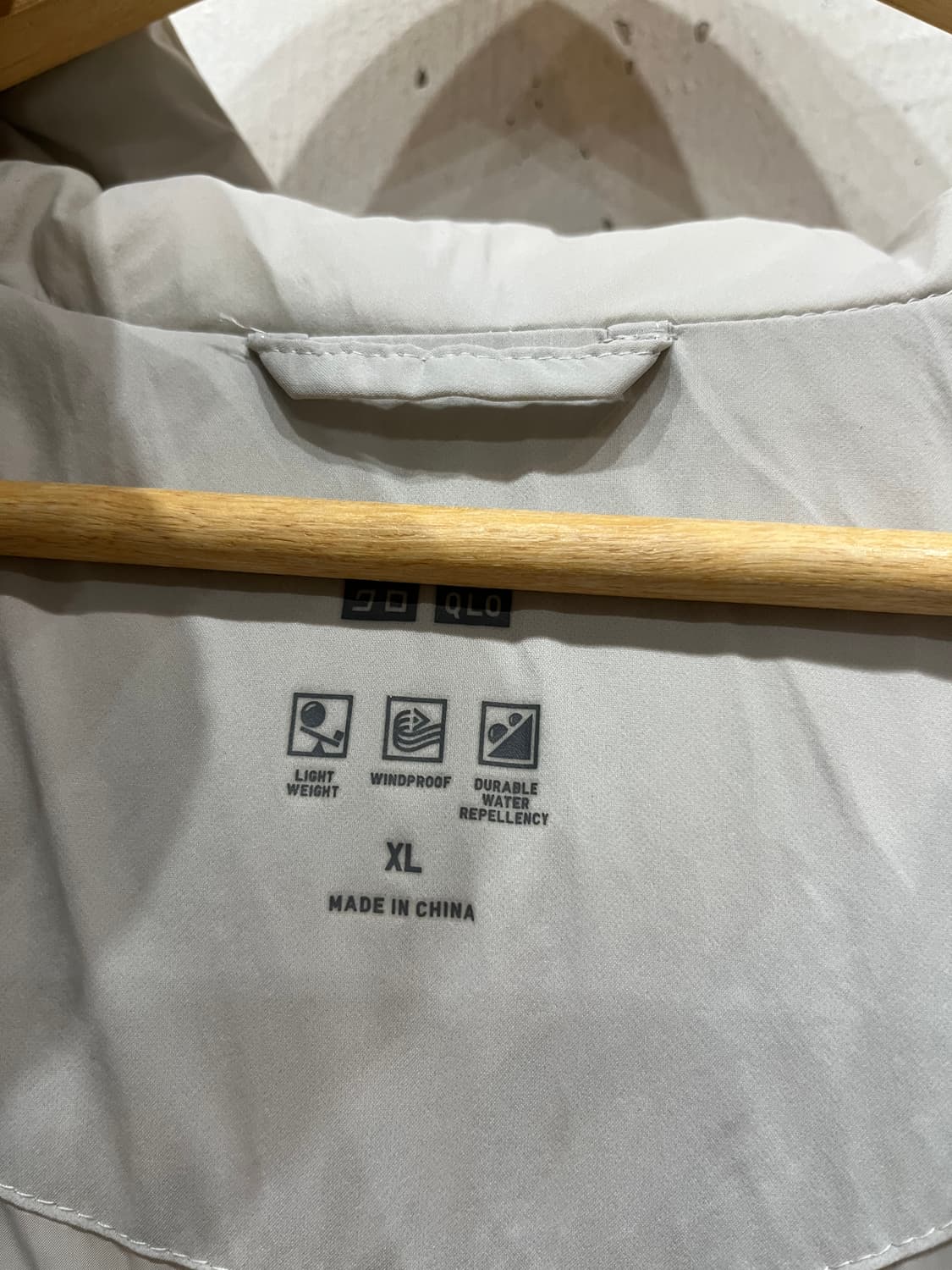 유니클로 여성 심리스 다운 패딩 XL 상품이미지4