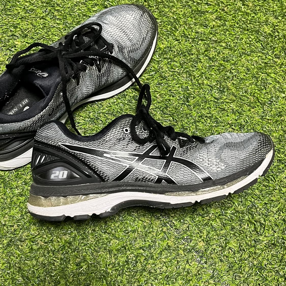 아식스 젤 님버스 20 실버그레이 255   상품이미지1