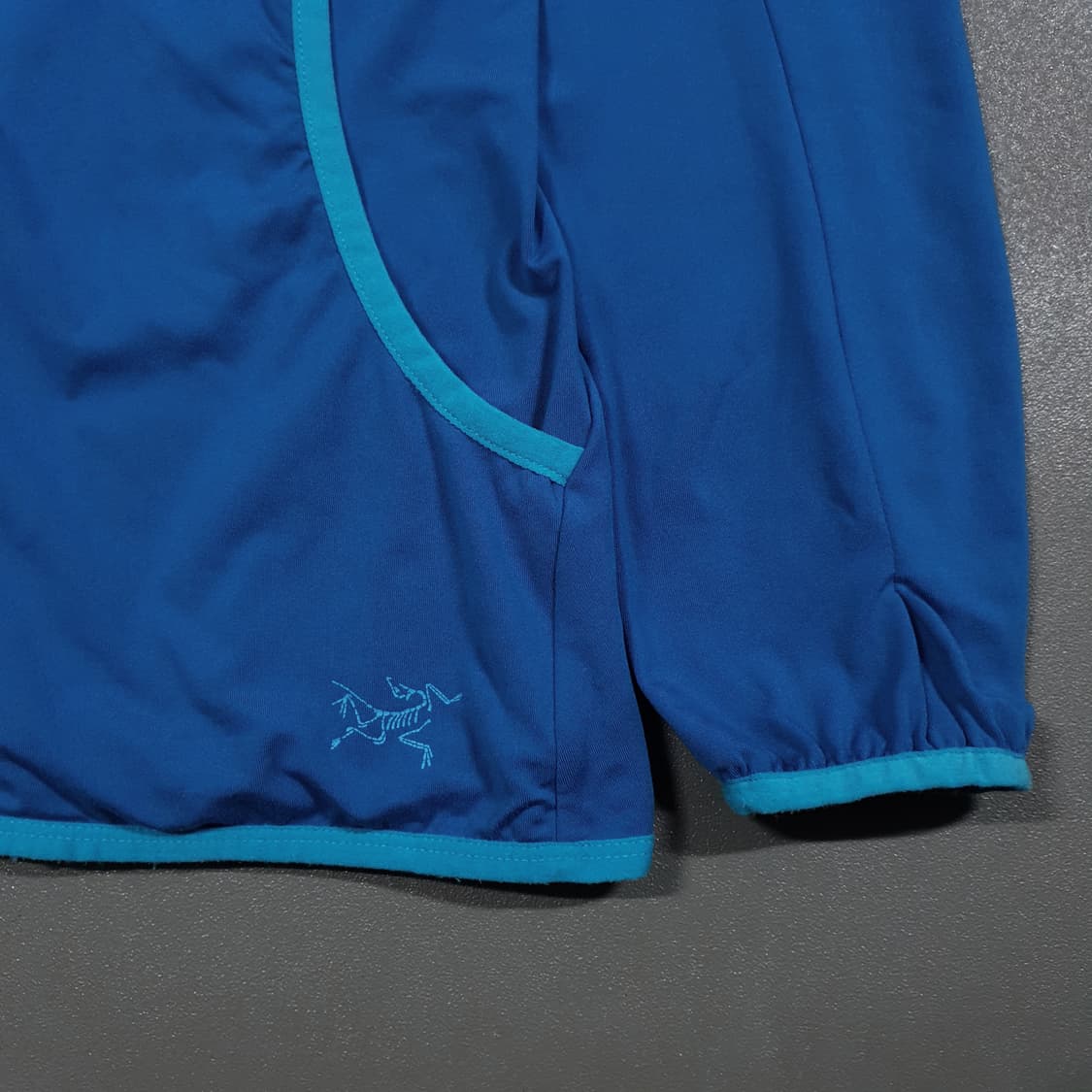 여성 M) 아크테릭스 솔테라 쉘 후드 경량 집업 자켓 블루 상품이미지3