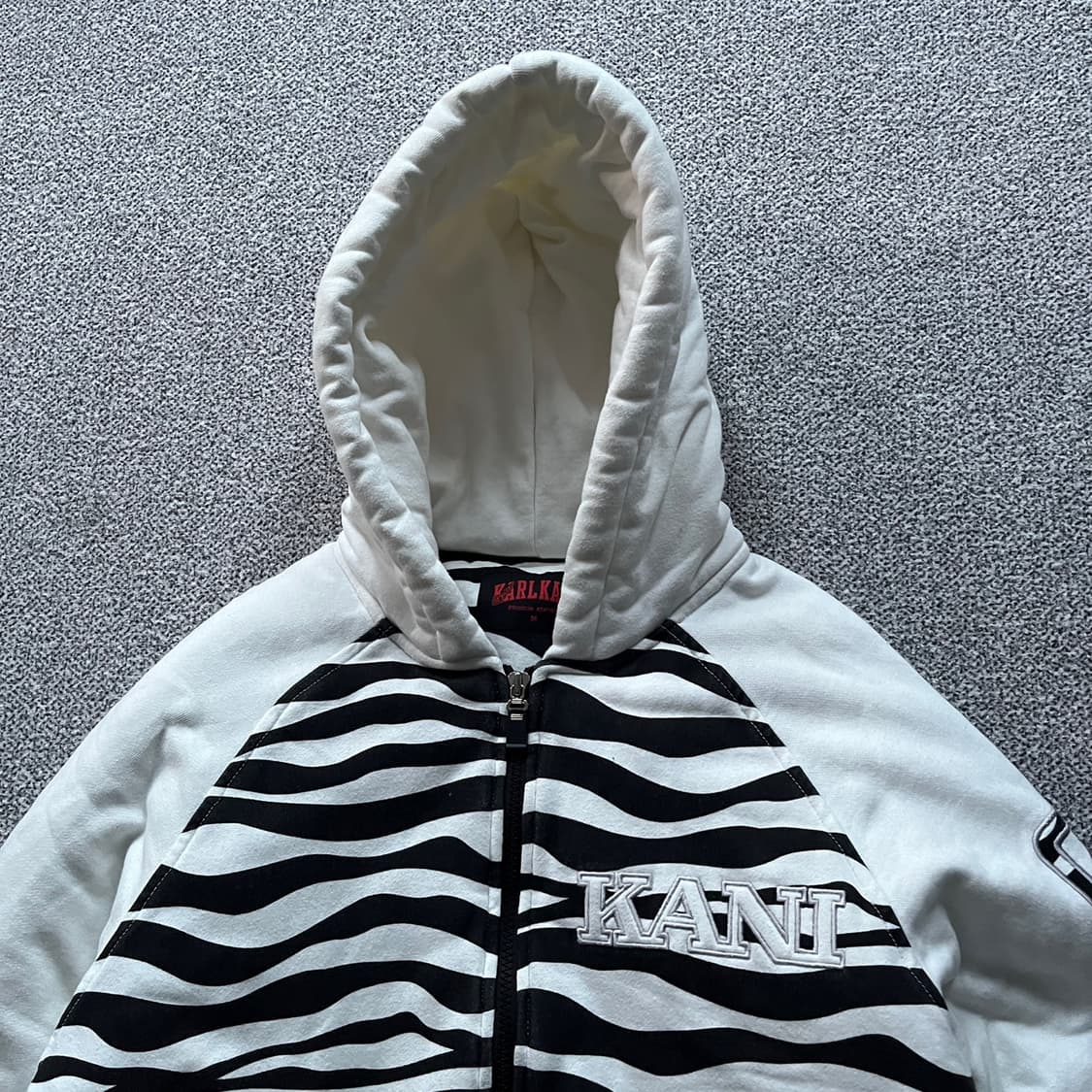 칼카니 지브라패턴 후드집업 상품이미지2