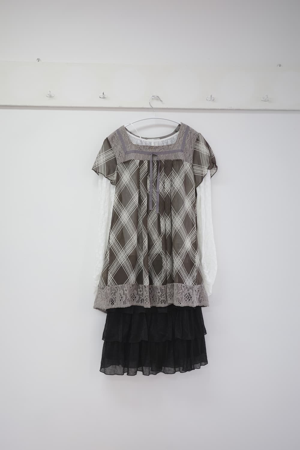 Rosa Cheri brown lace tee 상품이미지2