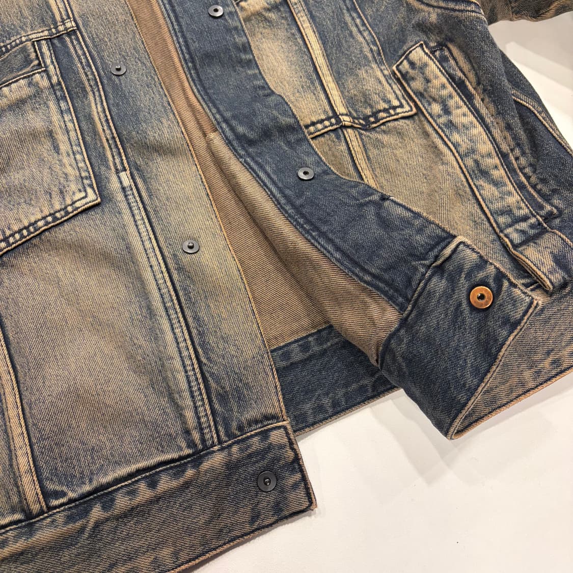 [48] 22FW 솔리드옴므 데님 워싱 자켓 B524 상품이미지7