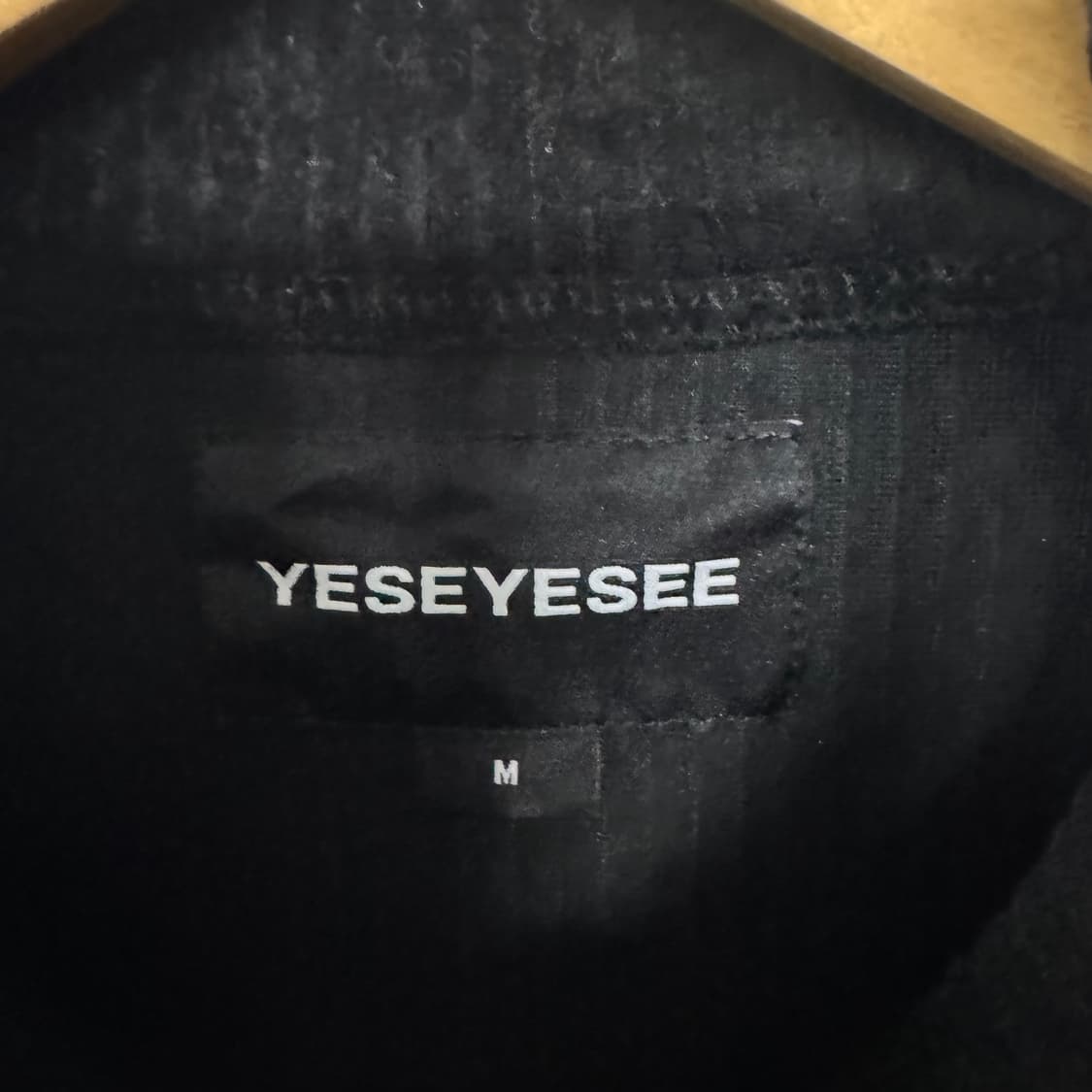 예스아이씨 로고 벨벳 반집업  상품이미지3