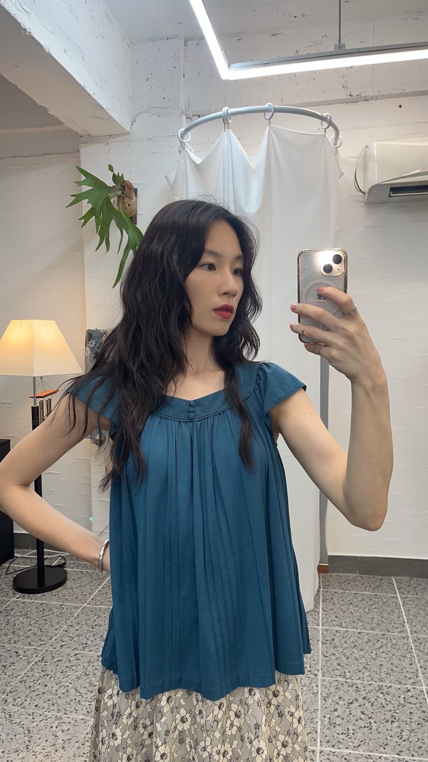 딥블루 주름 블라우스 상품이미지1