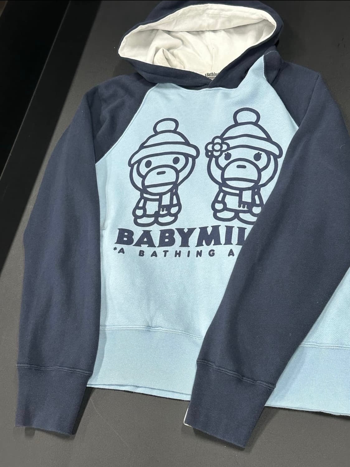 베이프 마일로 후드티 상품이미지3