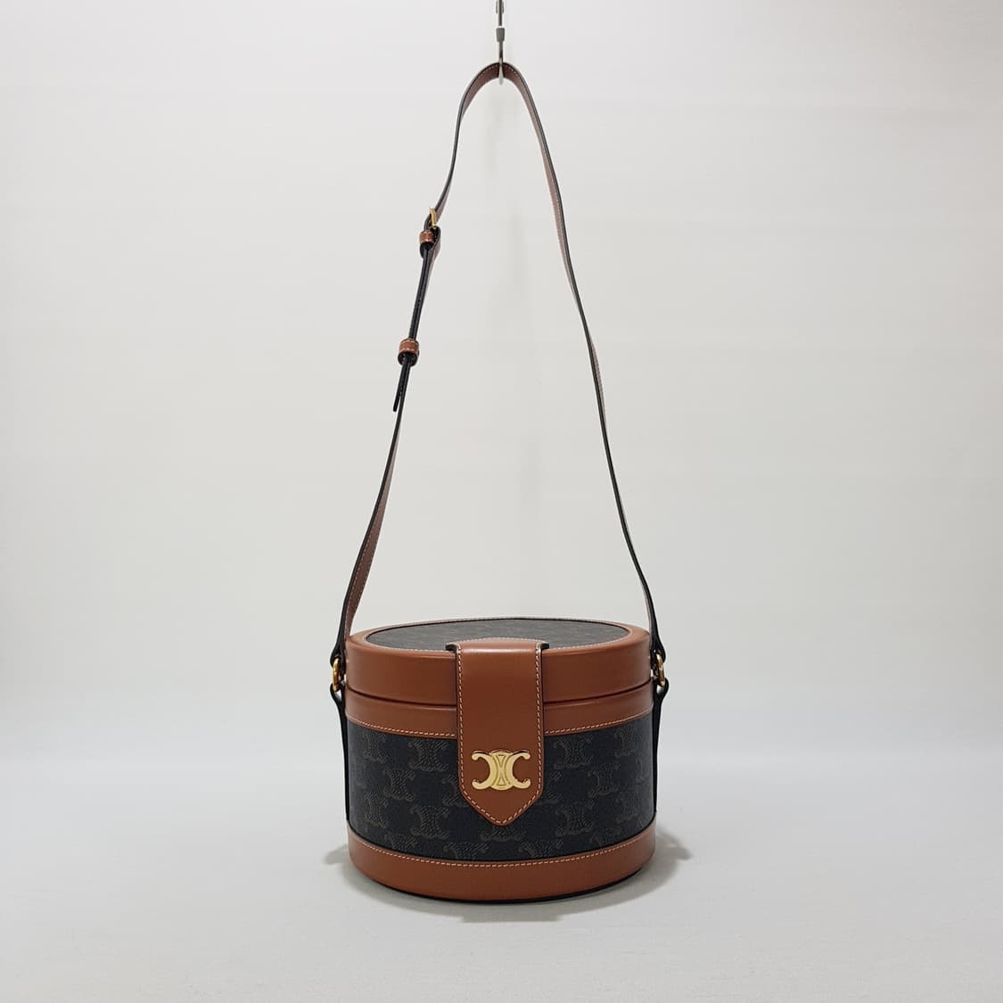 셀린느 트리오페 탐부르 미듐 상품이미지1