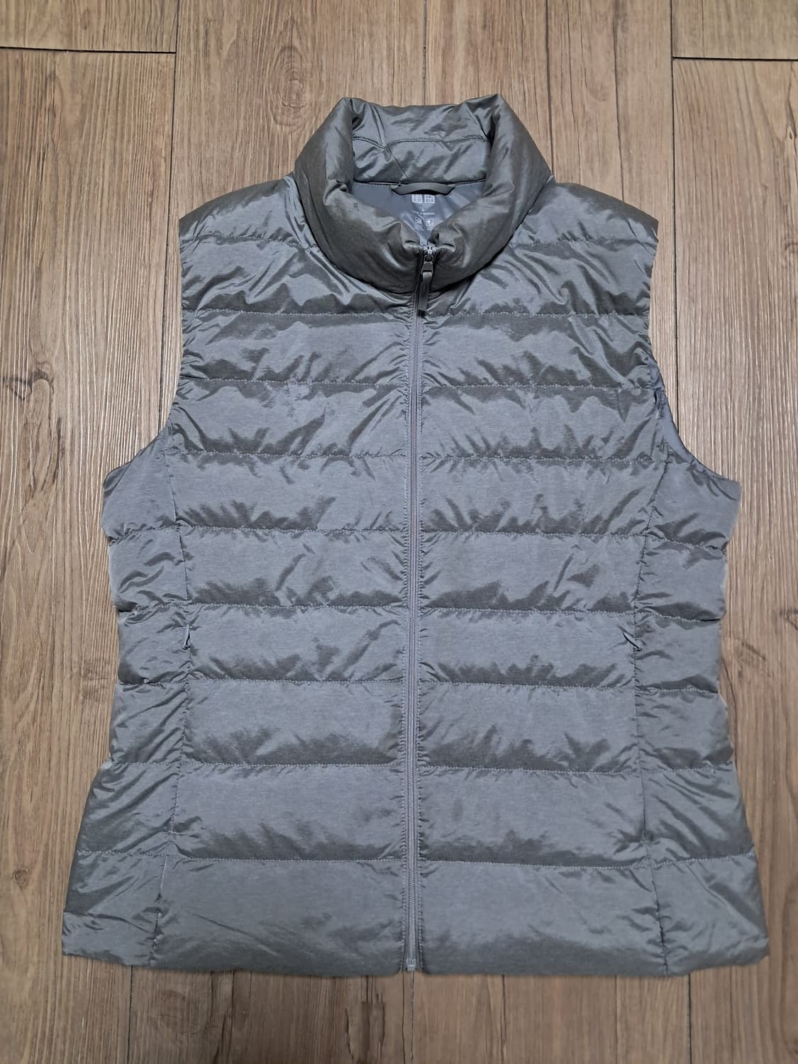 유니클로 여성 경량 패딩조끼 L 상품이미지2