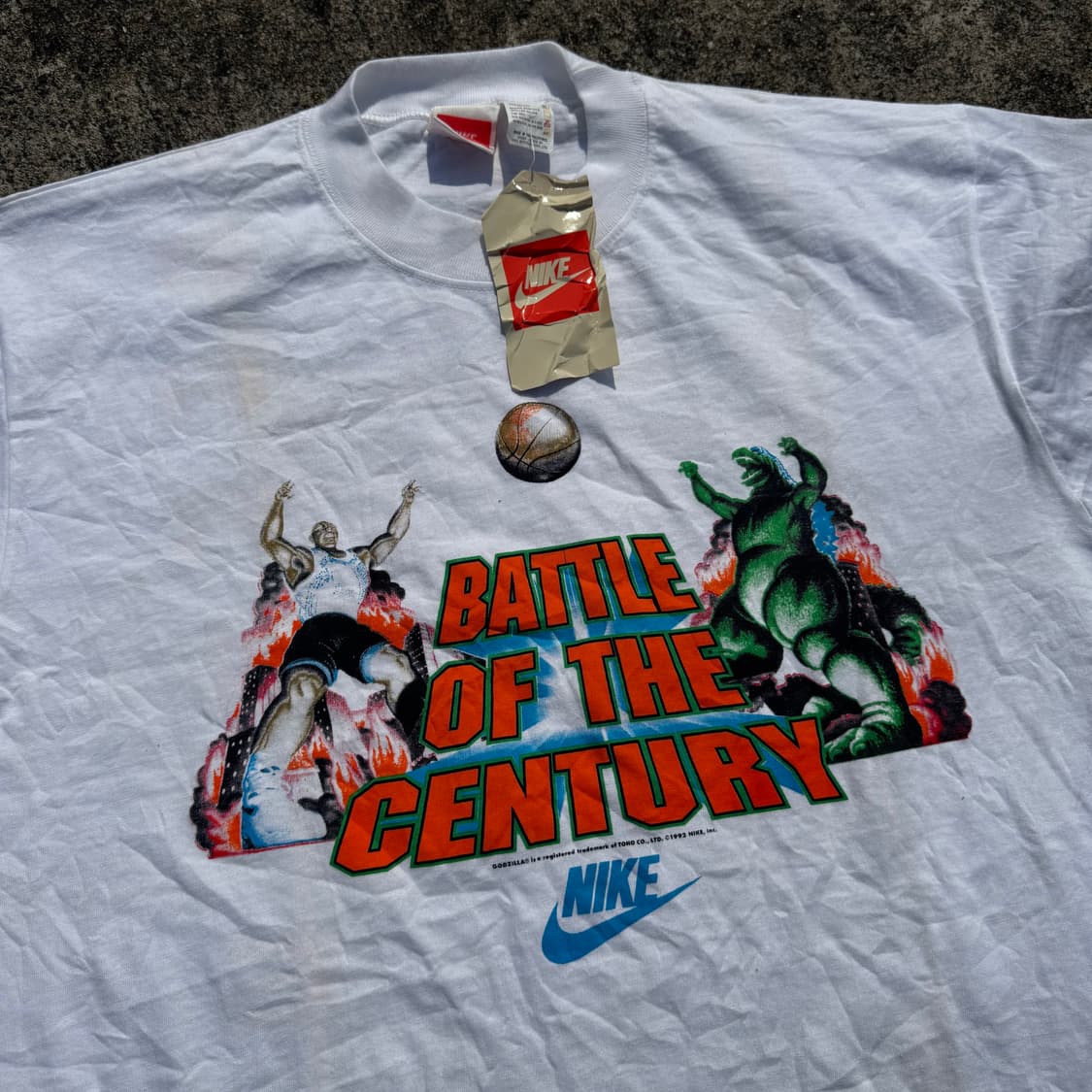 [L] 90s Nike 나이키 바클리VS고질라 프린팅 티셔츠 상품이미지5