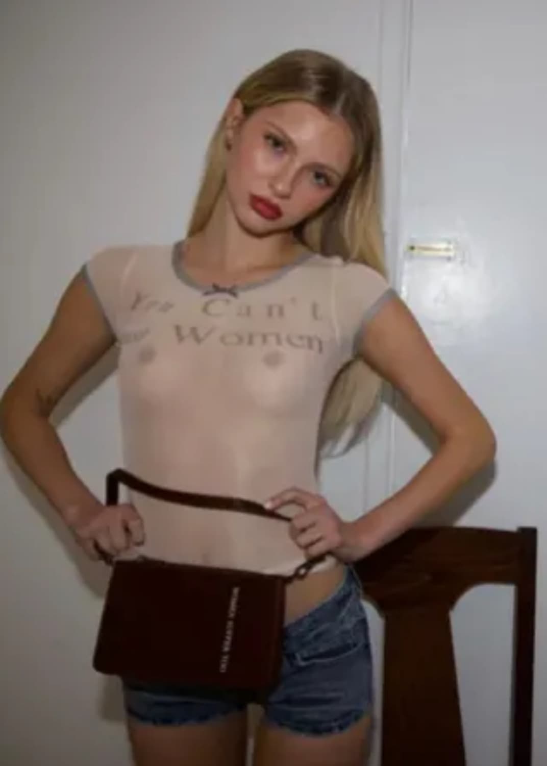 프레잉 브라운 숄더백 상품이미지1