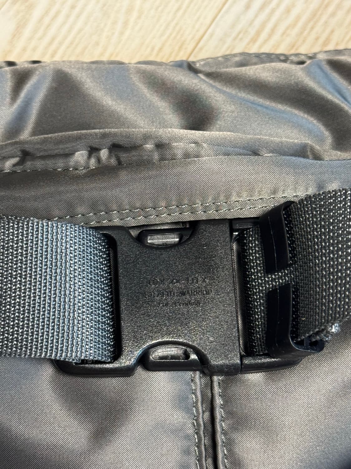 포커 탱커 웨이스트백 실버그레이 상품이미지9