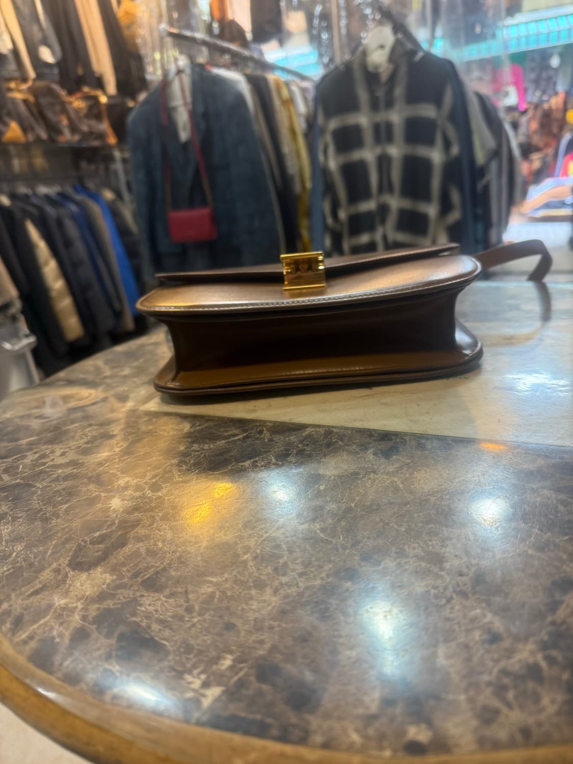 정품 셀린느 클래식박스 크로스백 팝니다 상품이미지10