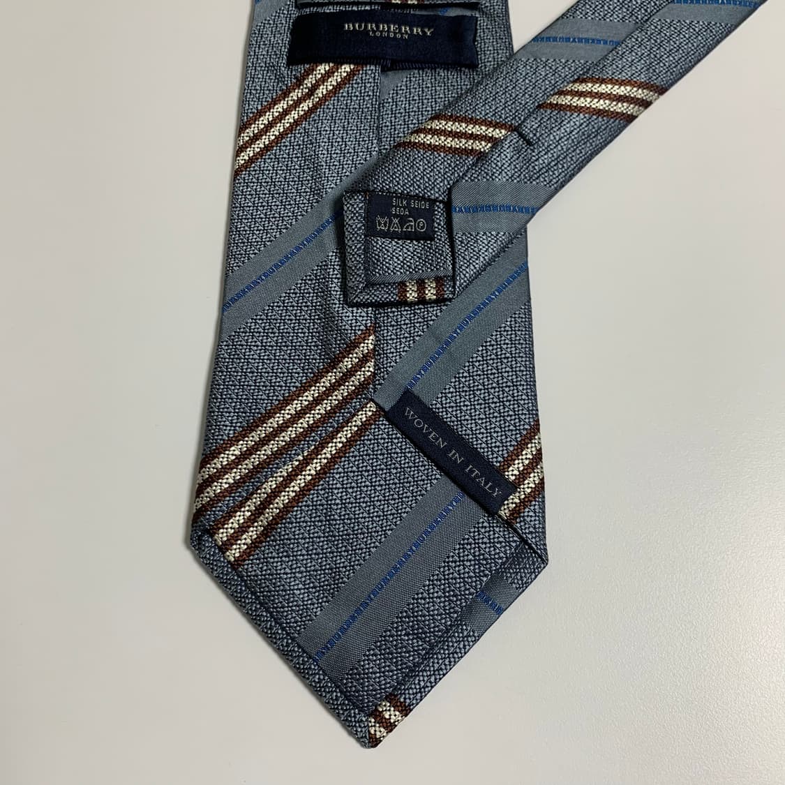 버버리(BURBERRY) 스트라이프 명품넥타이 로고플레이 A+등급 상품이미지6