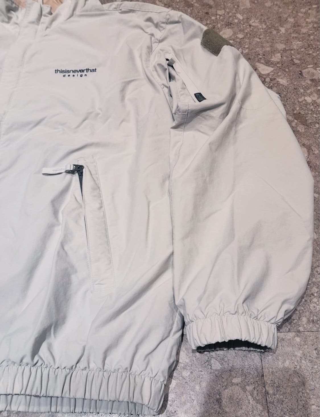 💥디스이즈네버댓 퍼텍스 자켓 실버그레이 (L)   상품이미지5