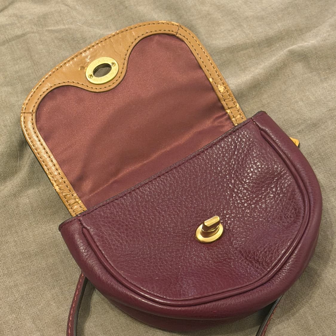 레어) COACH vintage mini cross bag 상품이미지4