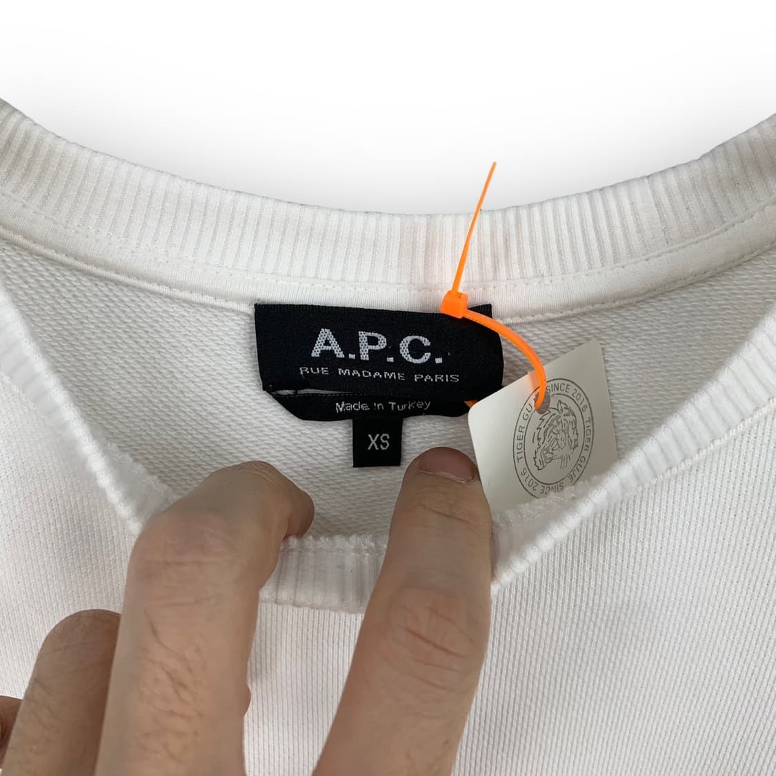 아페쎄 로고 프린팅 맨투맨 상품이미지6