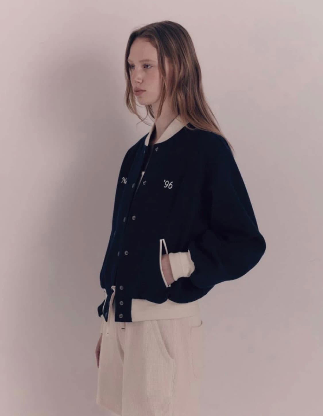 낫띵리튼 울 바시티 자켓 판매합니다. 상품이미지1