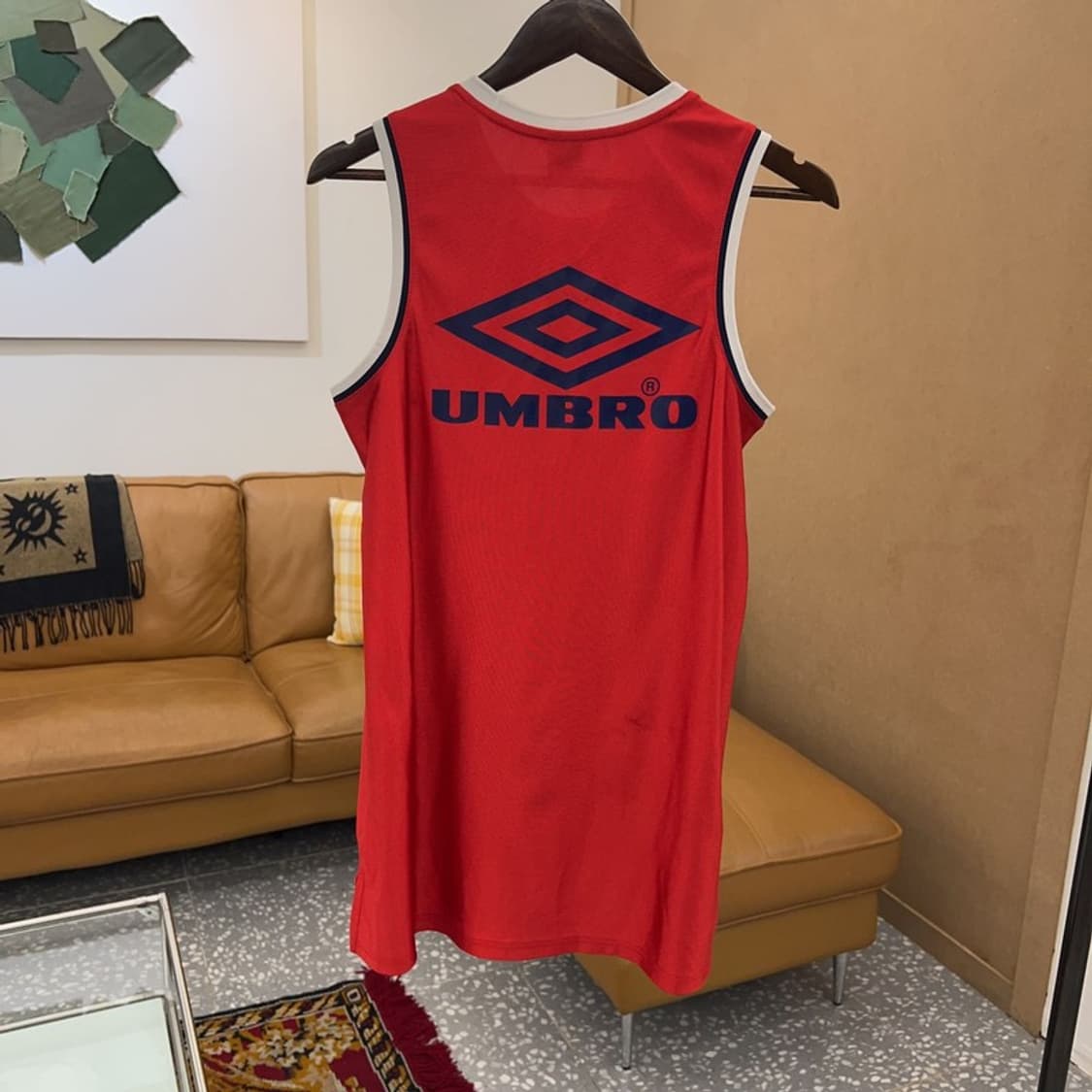 엄브로 센터로고 빅로고 민소매 나시티 85 C04889  상품이미지2
