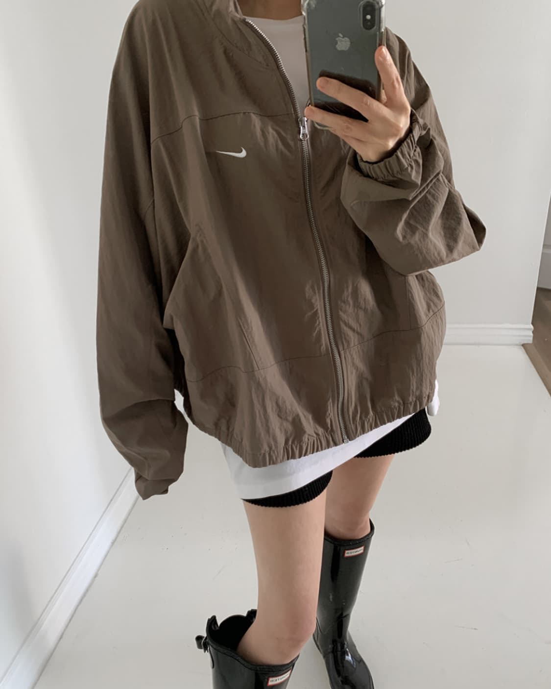 (1회 착용) 나이키 우먼 UV 프로텍션 브라운 나일론 우븐 숏 바람막이 상품이미지5