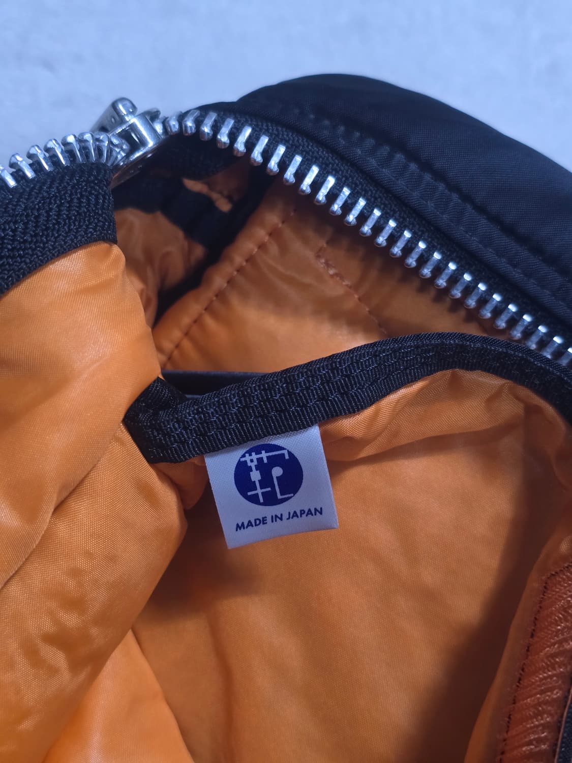 요시다포터 탱커 힙백 블랙 상품이미지7