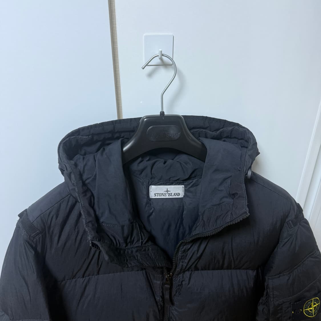 스톤아일랜드 크링클랩스 후드 숏패딩 백화점판
XL사이즈  상품이미지3