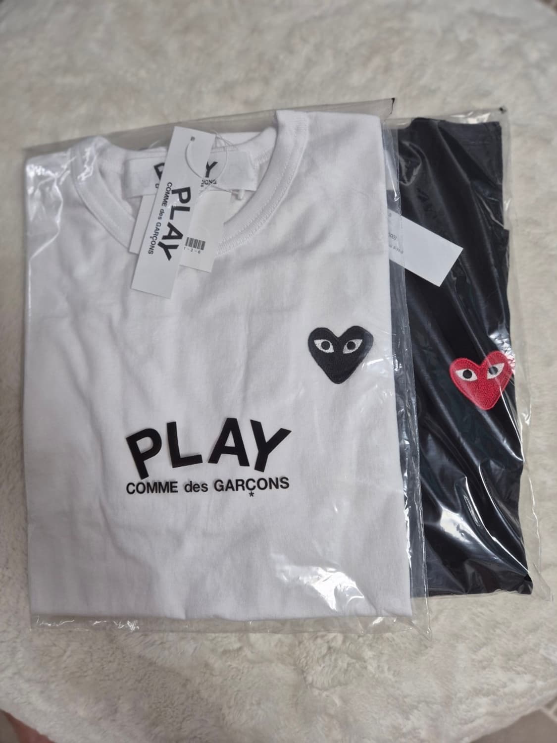 (새상품) 꼼데가르송 롱슬리브 상품이미지1