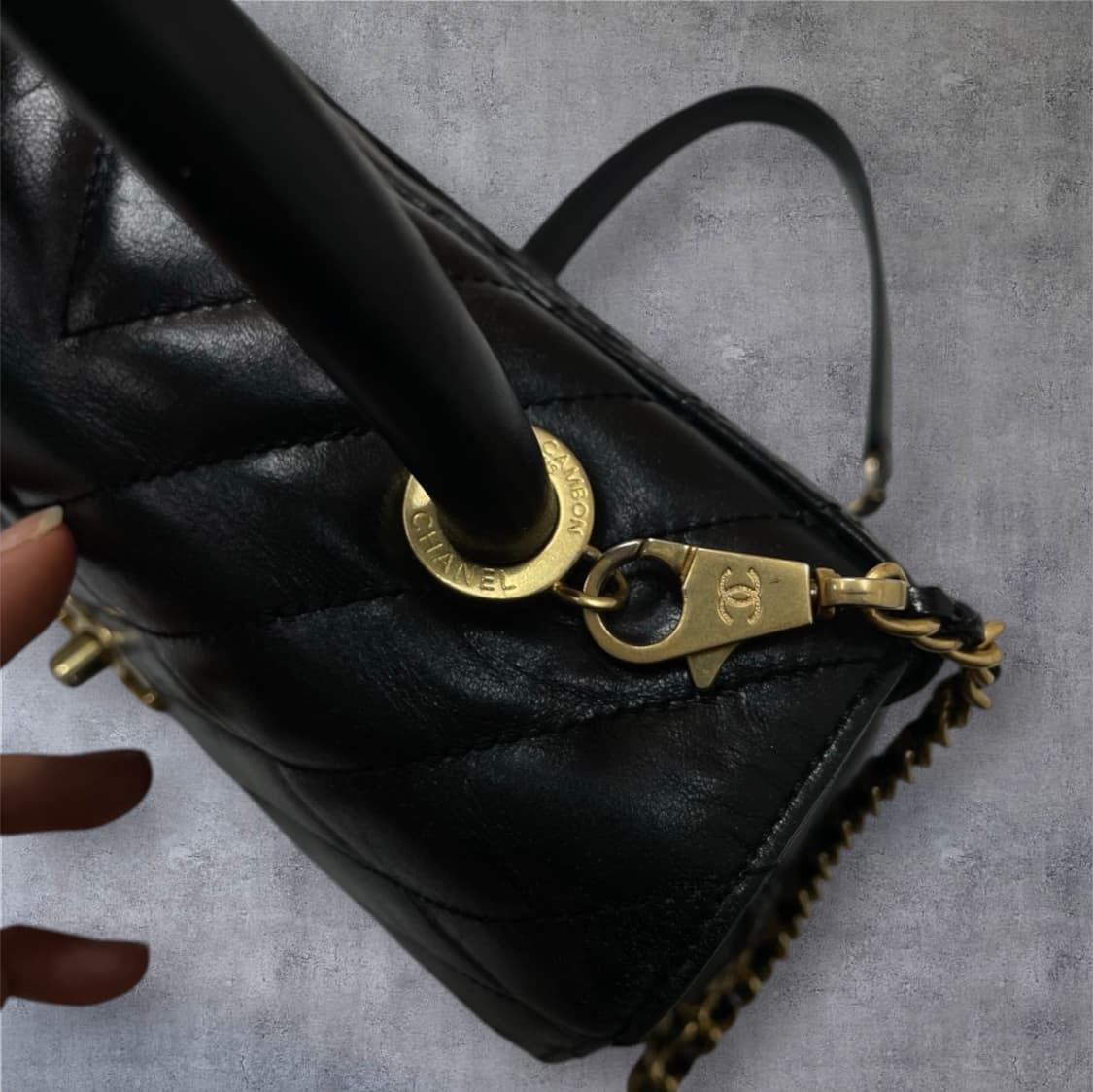 샤넬 Chanel 블랙 코코핸들 쉐브론 플랩백 상품이미지8