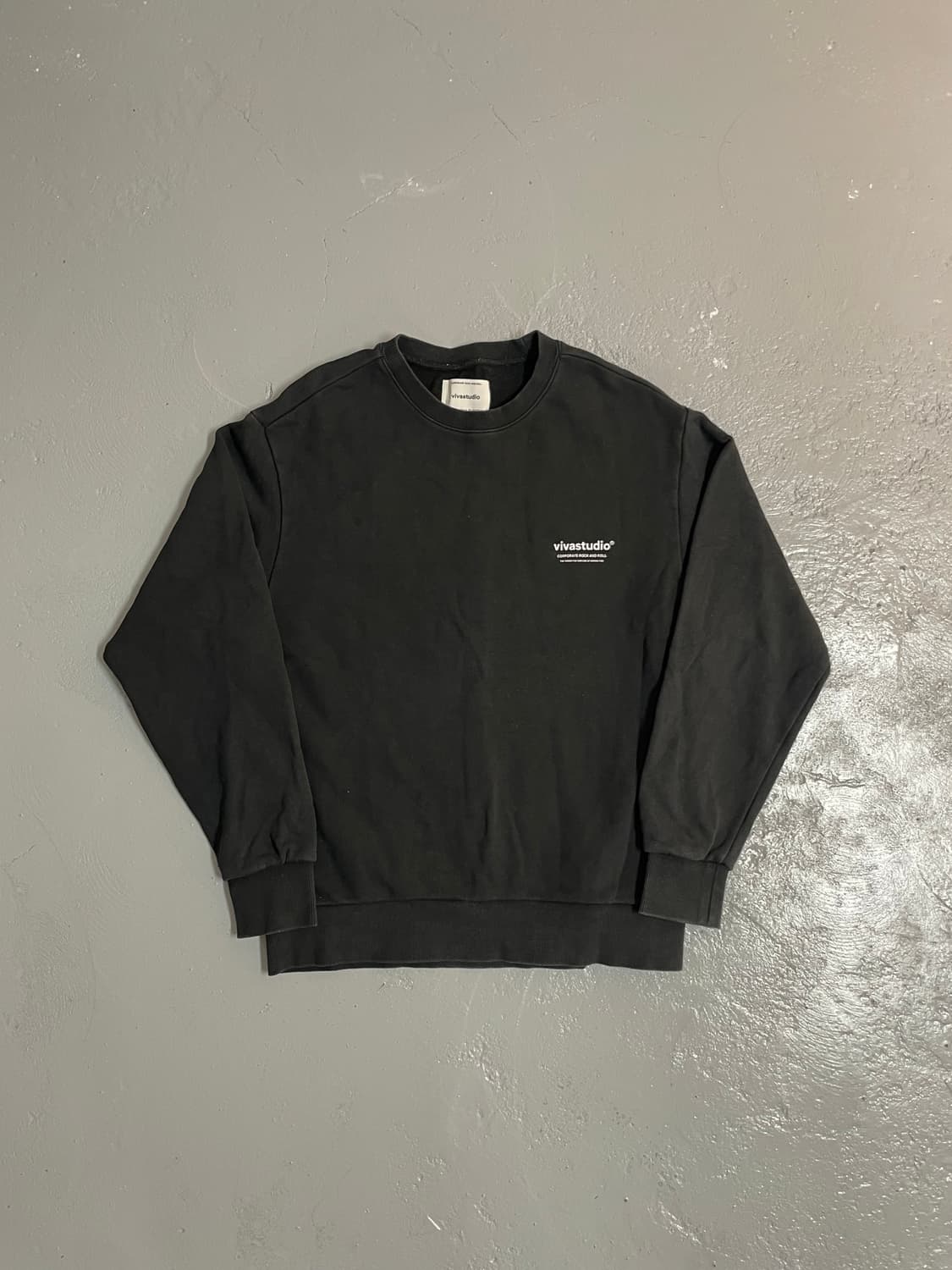 비바스튜디오 맨투맨  상품이미지1