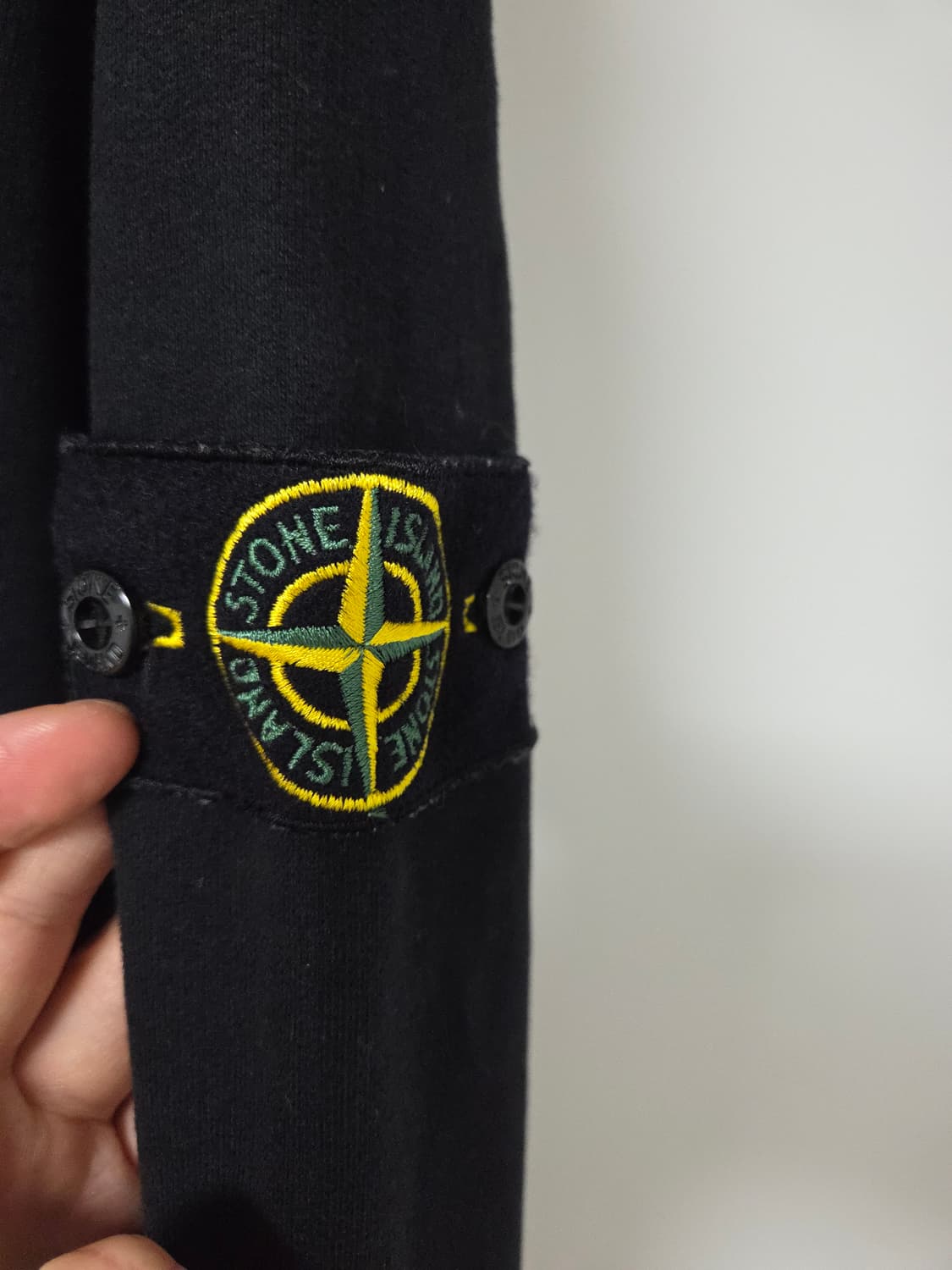 [매장판 민트급] 스톤아일랜드 하이넥 멀티포켓 탄창 맨투맨 L 상품이미지3