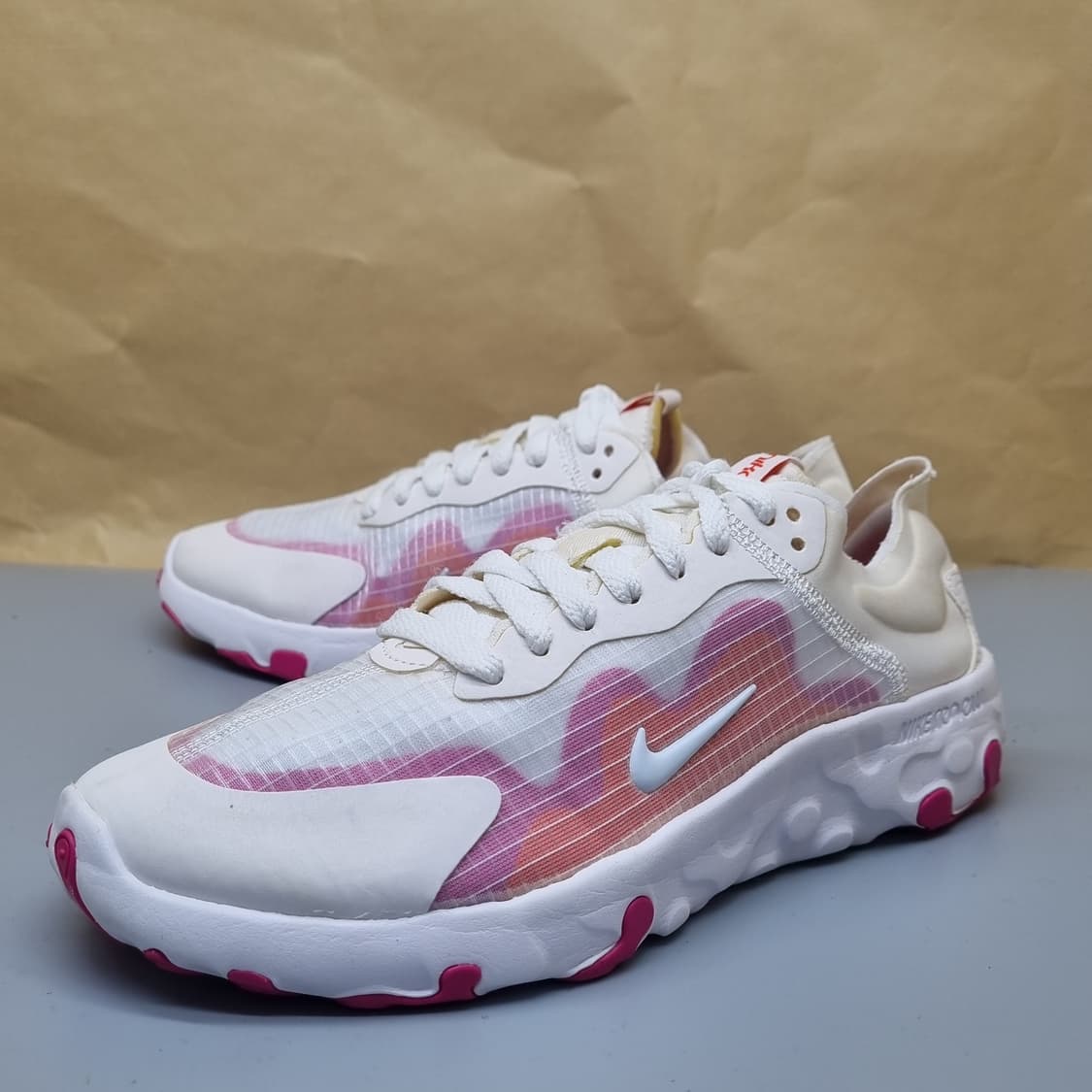 나이키 리뉴 루센트 여성운동화240  상품이미지1