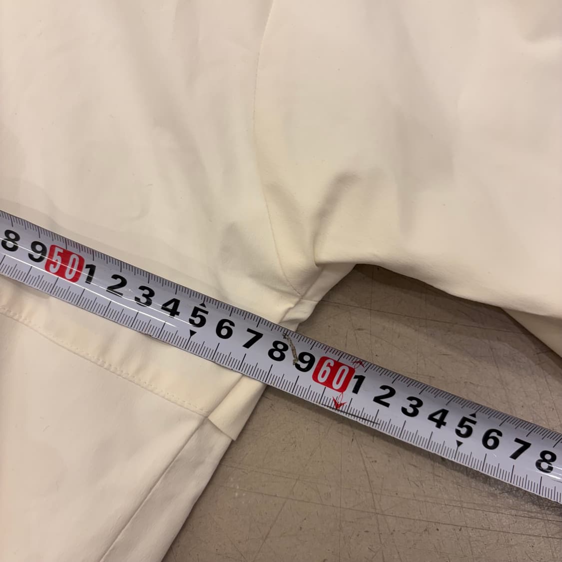 데상트 투톤 바람막이 상품이미지5