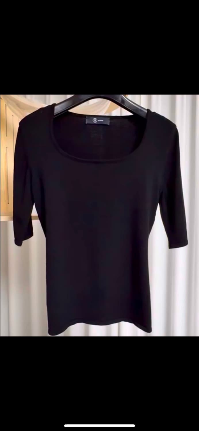 블러썸에이치컴퍼니 비유넥 반팔 니트 상품이미지4