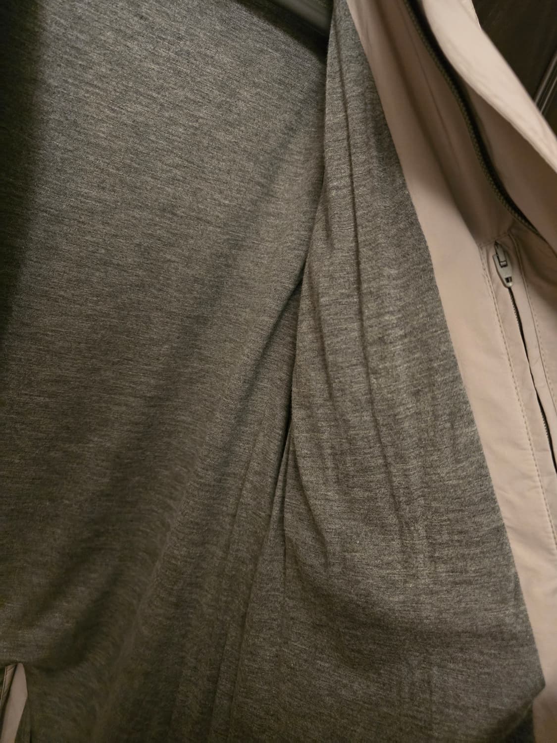 에르노 트렌치 반코트 50사이즈입니다. 상품이미지3