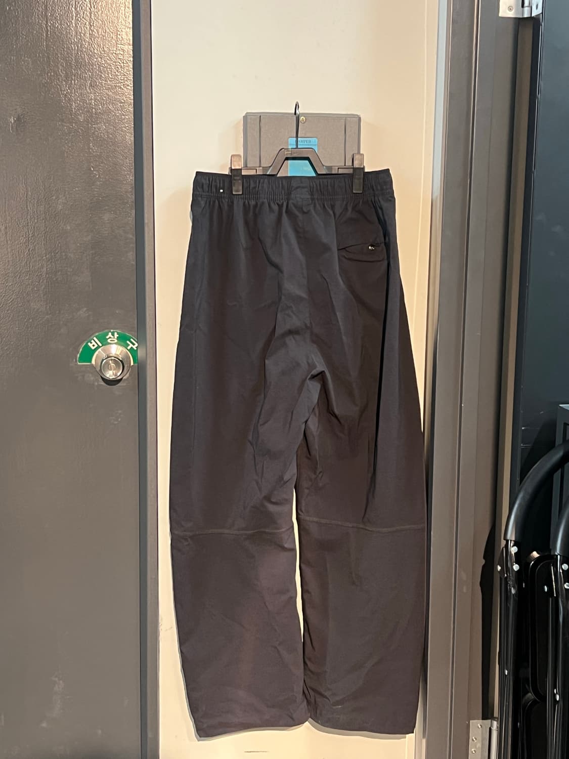 나이키 테크 우븐 팬프 팔아요 ! 상품이미지2