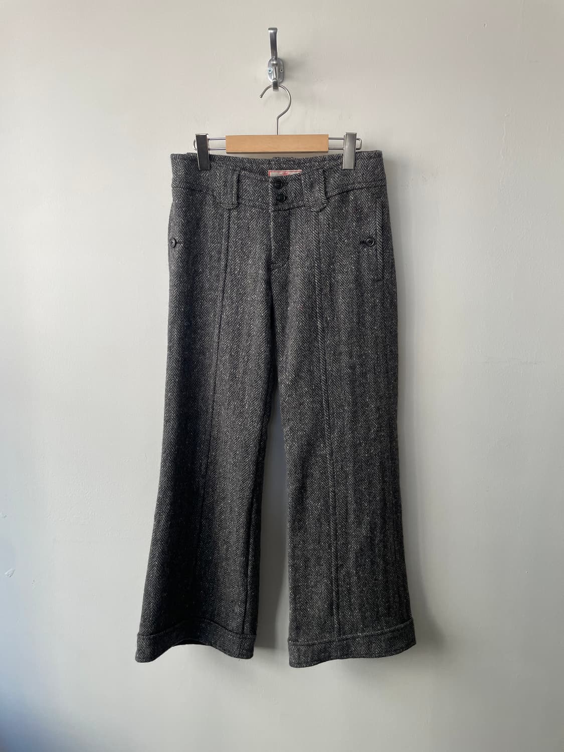 low rise herringbone heavy wool pants 상품이미지1