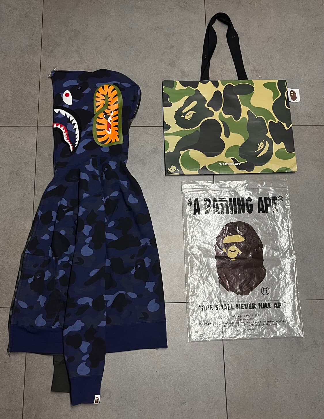 새상품급) 베이프 아수라 세퍼레이트 청계 흑계 샤크 후드집업 상품이미지2